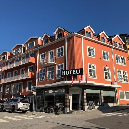 Astoria Hotel كريستيانسوند المظهر الخارجي الصورة