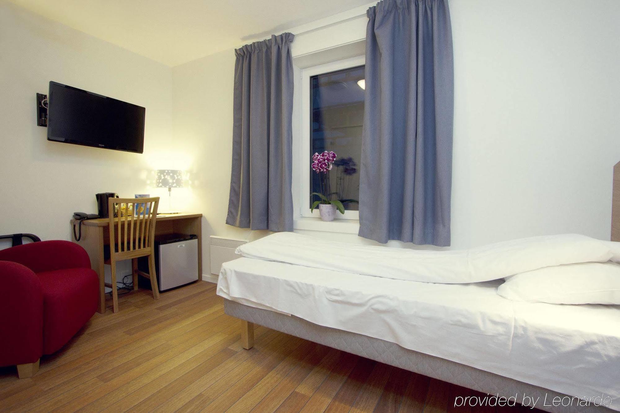 Astoria Hotel كريستيانسوند المظهر الخارجي الصورة