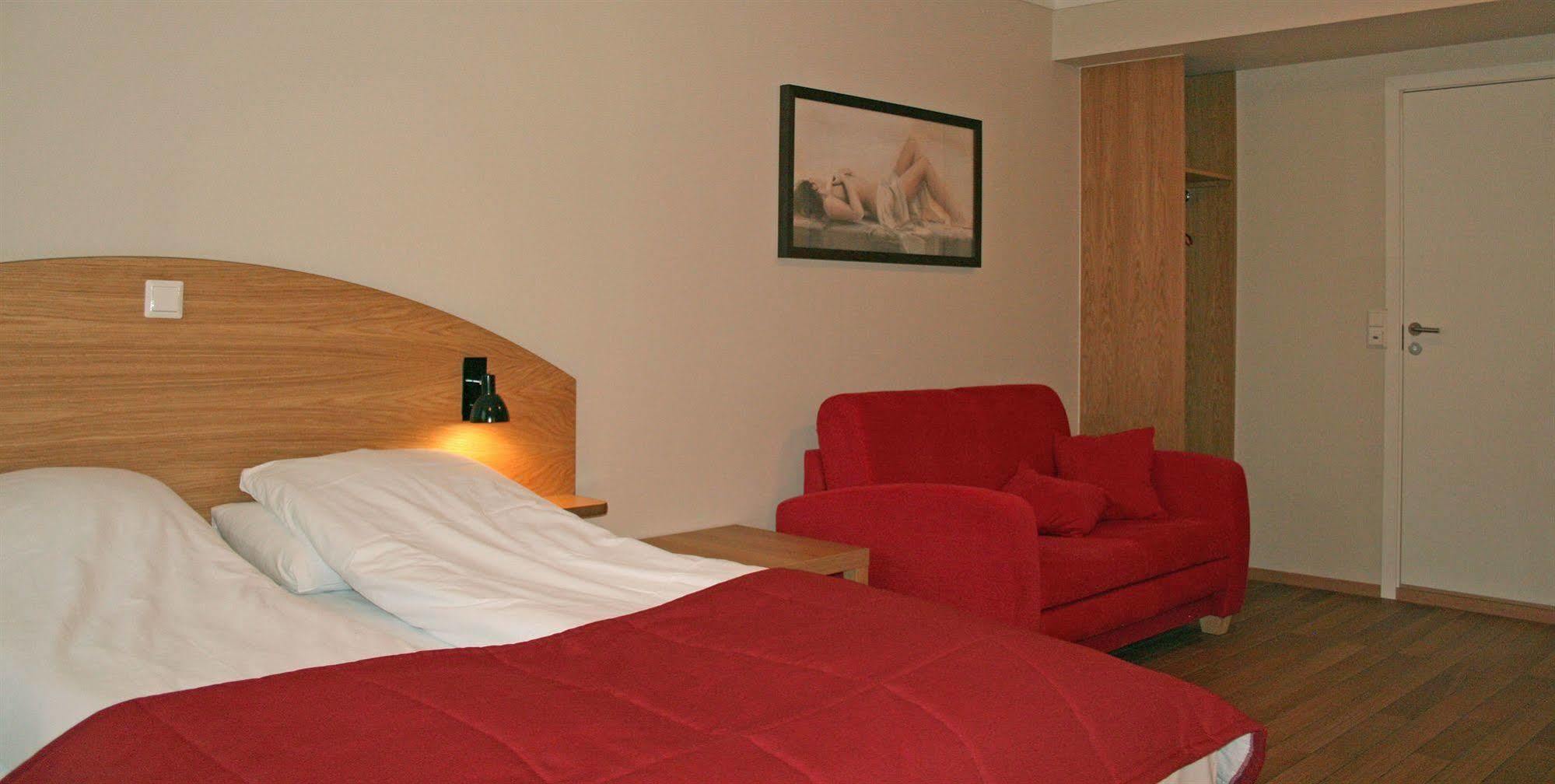 Astoria Hotel كريستيانسوند المظهر الخارجي الصورة